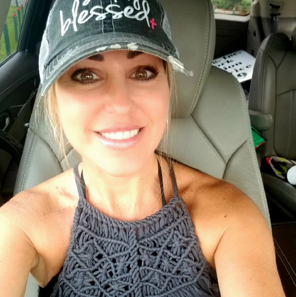 Meet your Posher, Michele